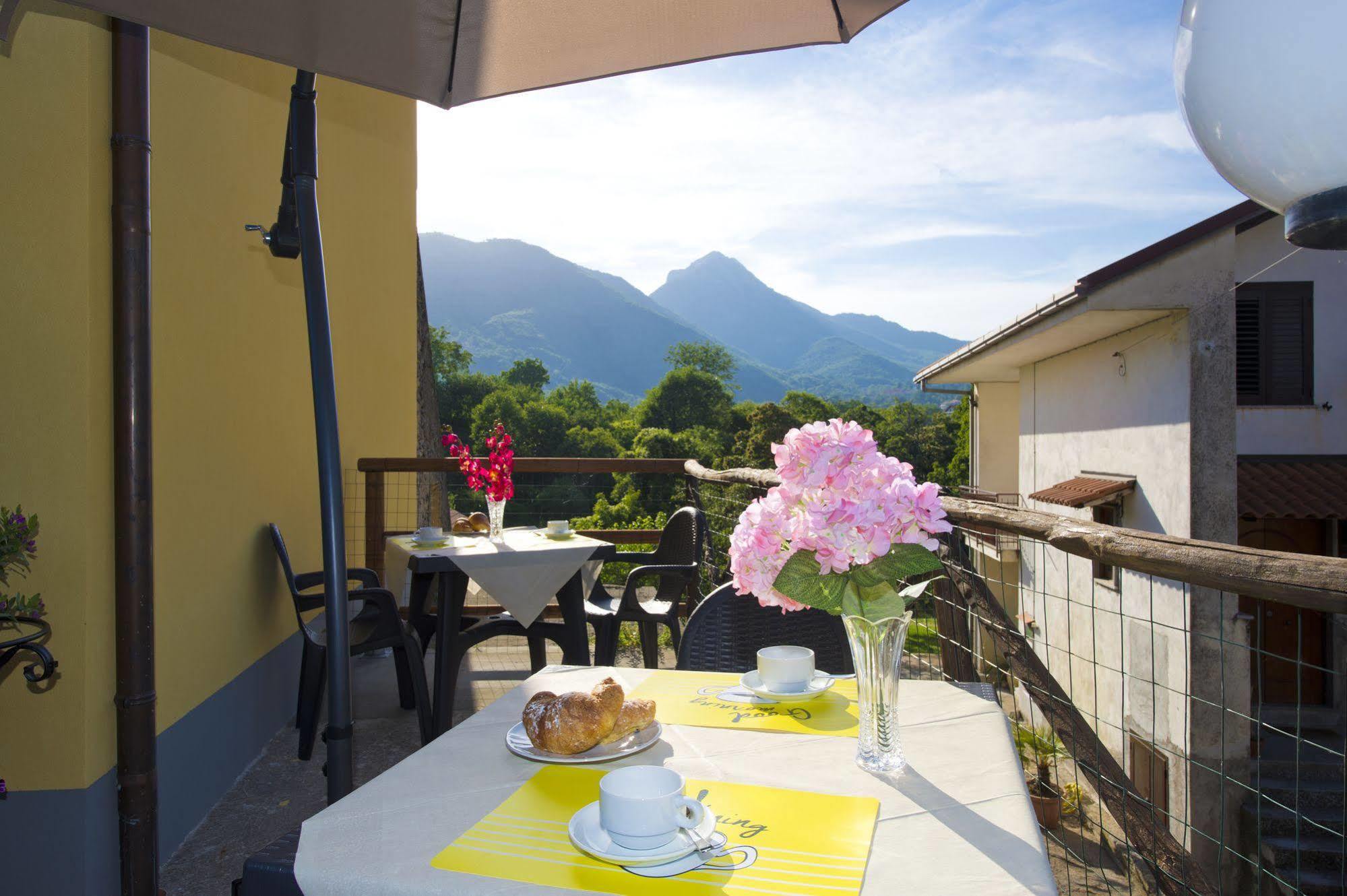Bed and Breakfast Gli Dei Gemelli Аджерола Экстерьер фото